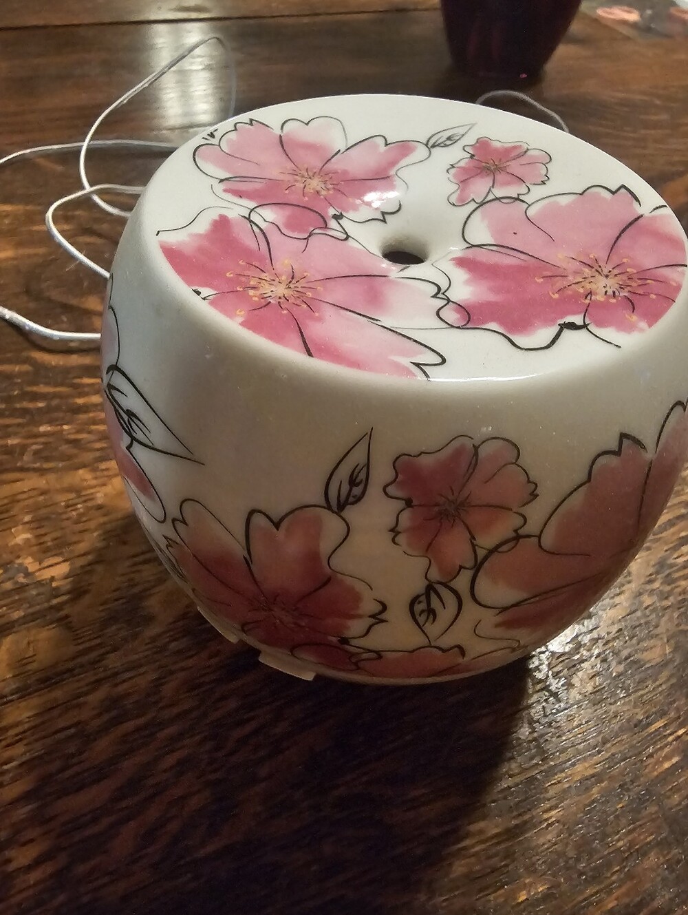 Homedics White Ceramic Floral Diffuser Pot with Pink Blossoms